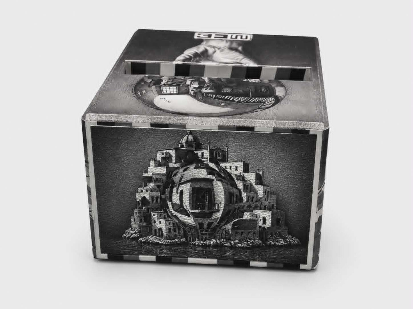 EVOK Shuttle Escher-Inspired Optical Illusion Phone Amplifier